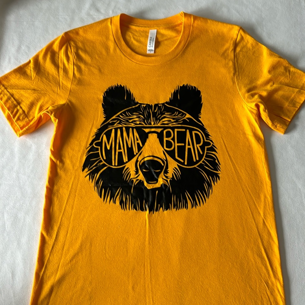 Mama Bear Tshirt Nwot